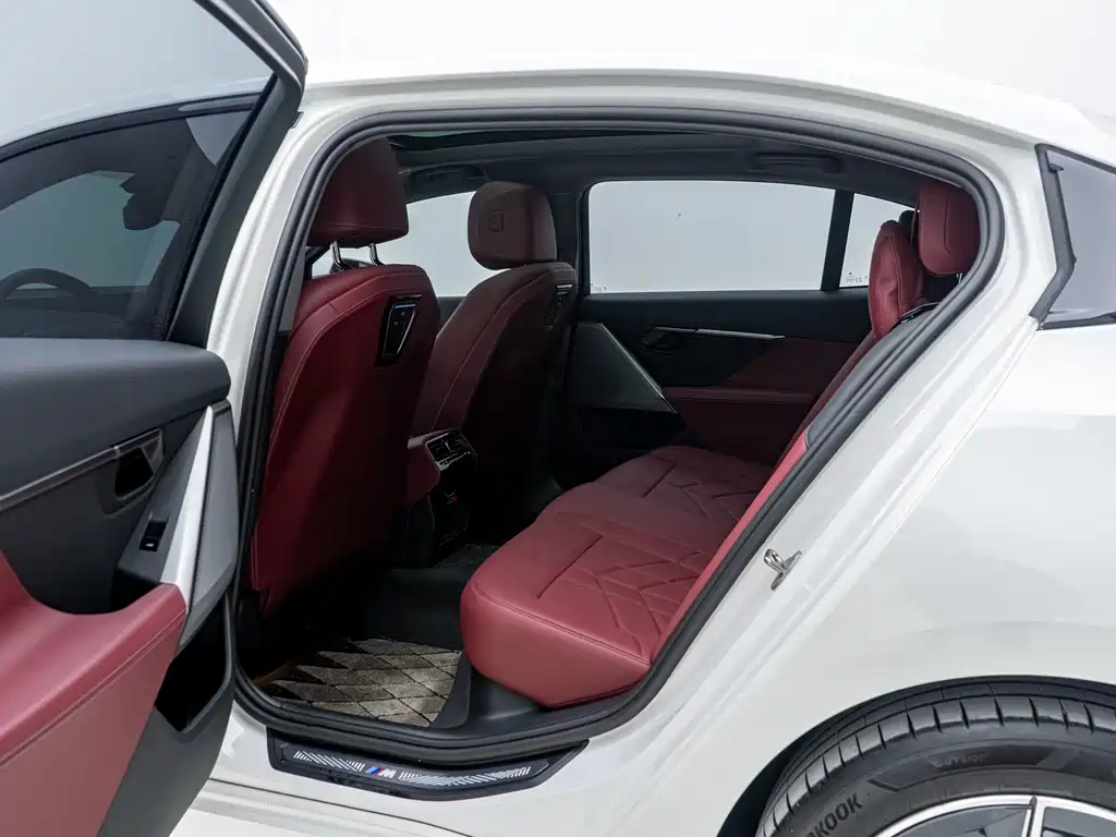 BMW i5 2024 eDrive 35L M Sport