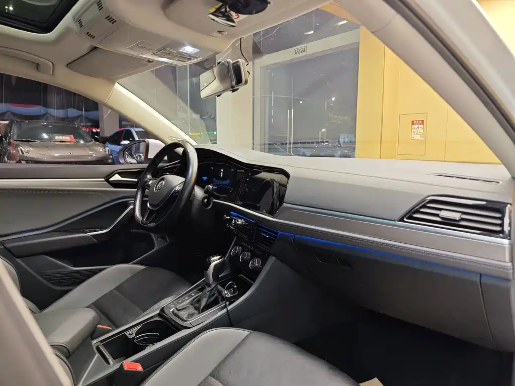 Volkswagen Sagitar — миниатюра 31