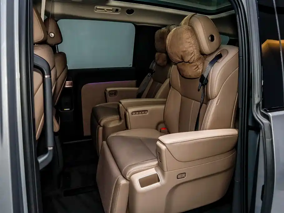 Li Auto Li MEGA — миниатюра 10