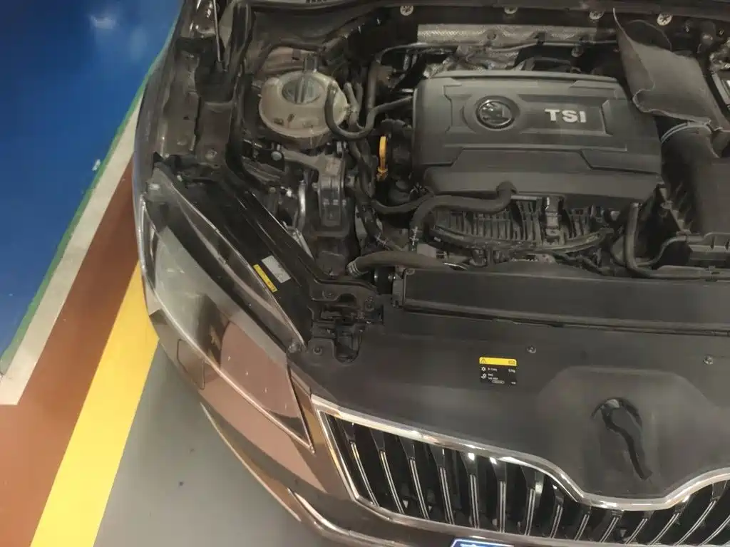 Skoda Superb — миниатюра 20