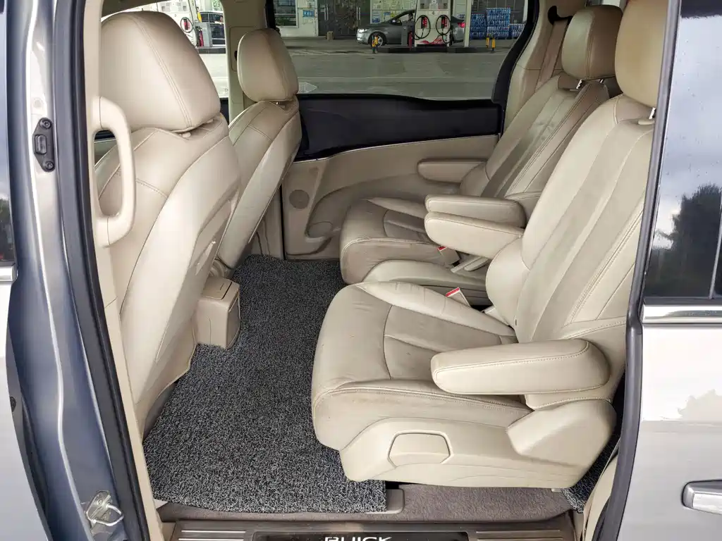 Buick GL8 — миниатюра 14