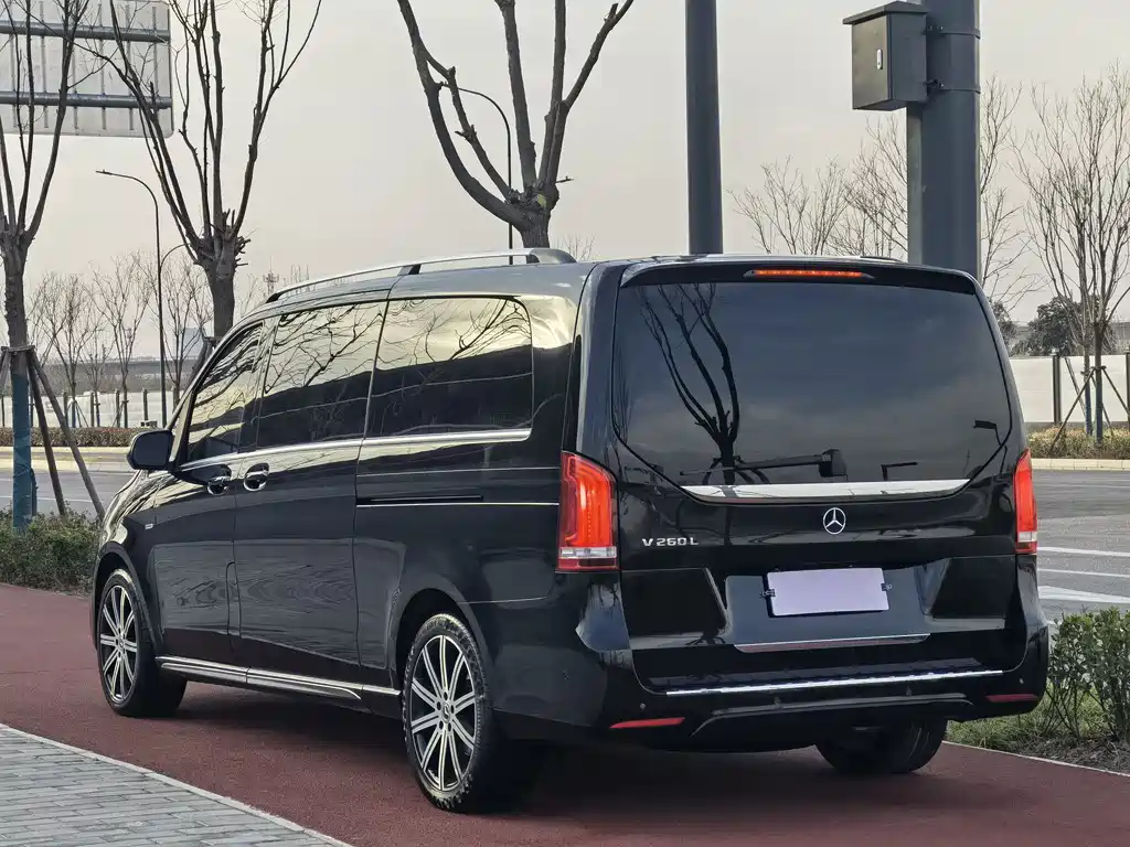 MERCEDES-BENZ V CLASS