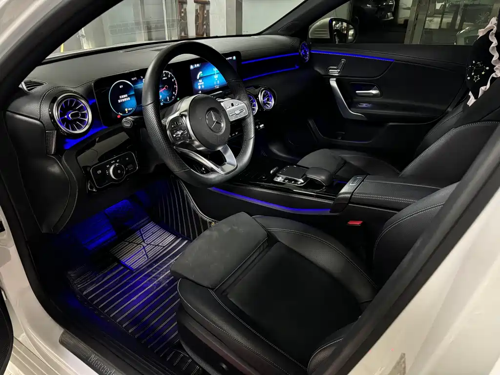 MERCEDES-BENZ A CLASS