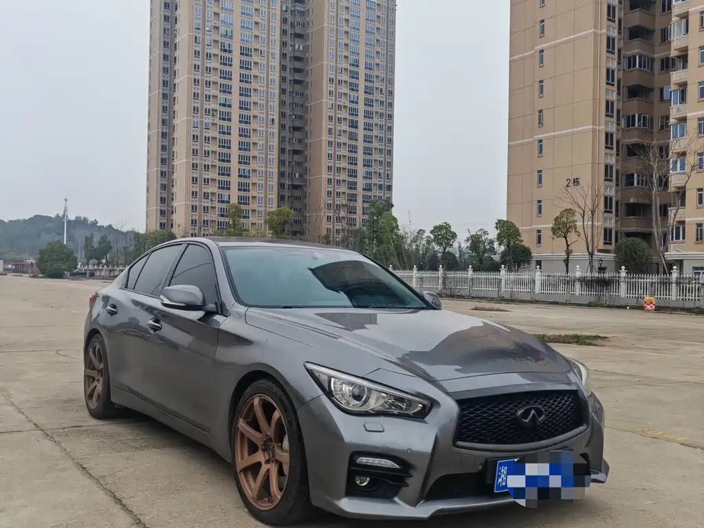 INFINITI Q50