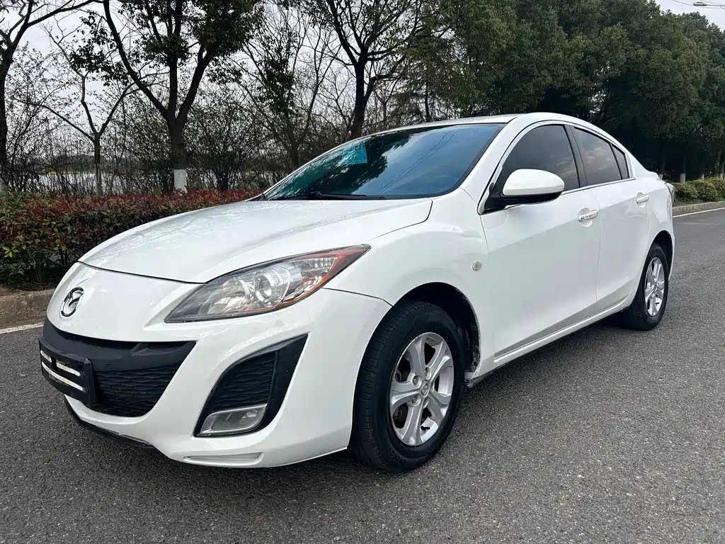 Mazda 3 Xingcheng 2013