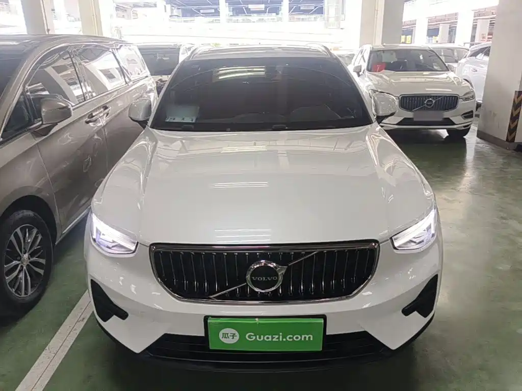 Volvo XC40 — миниатюра 3