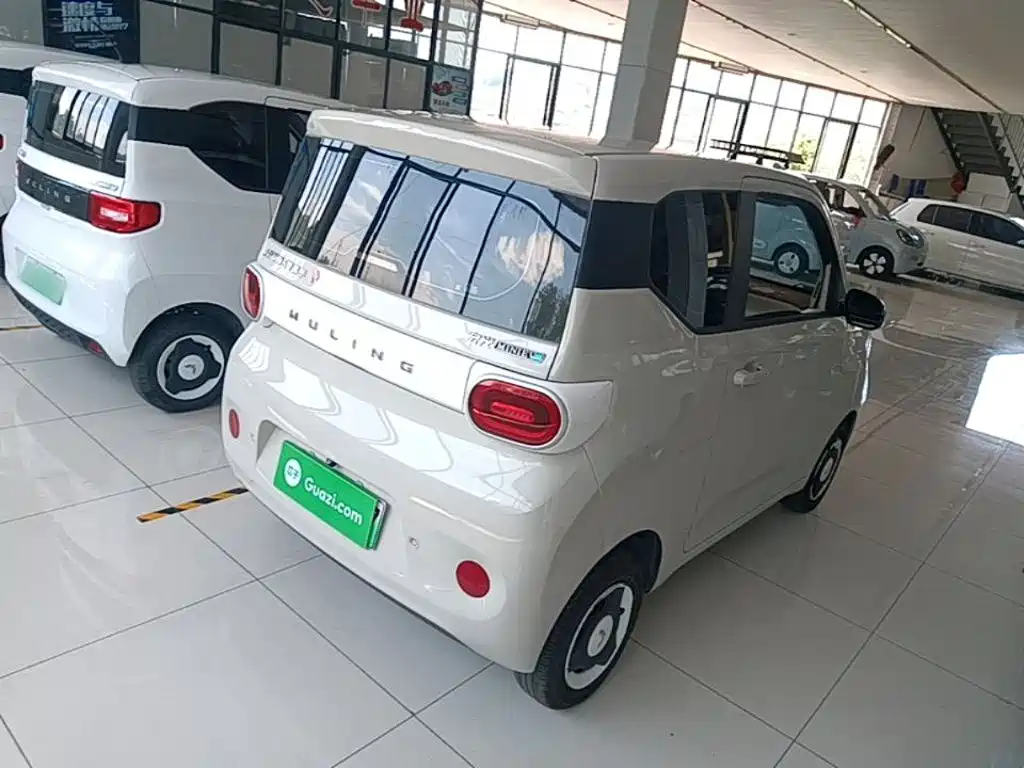 Wuling MINIEV — миниатюра 7