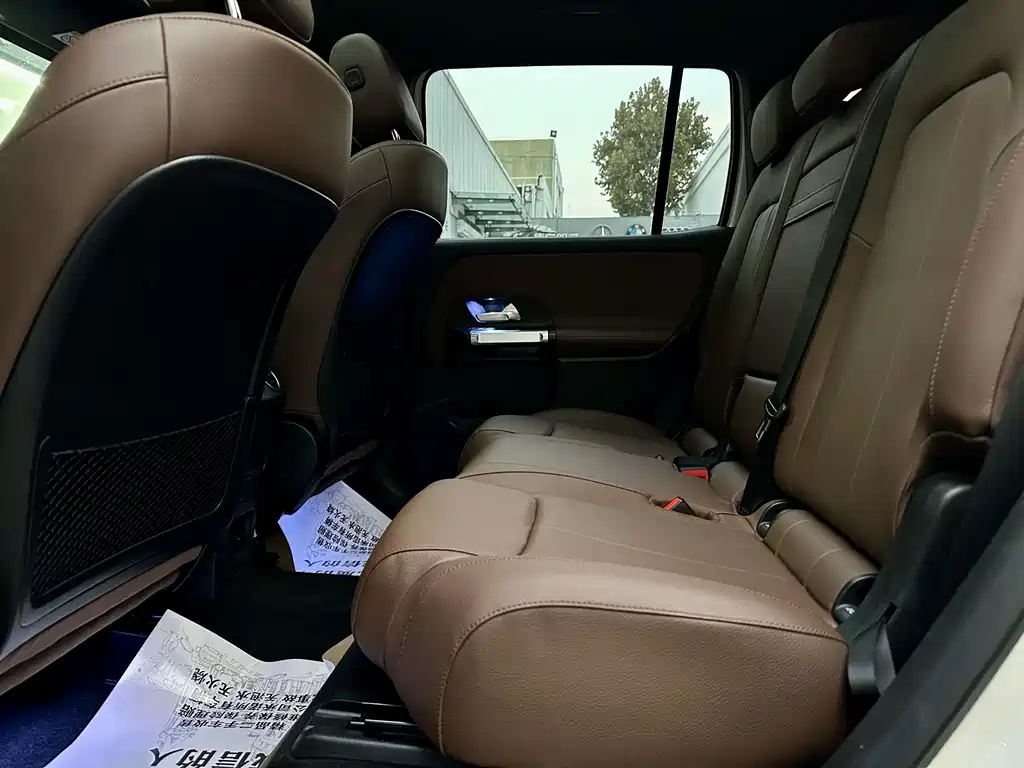Mercedes-Benz GLB — миниатюра 9
