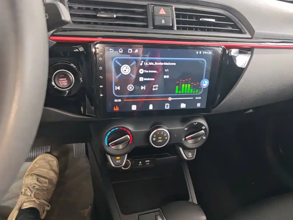 Kia KX Cross — миниатюра 13