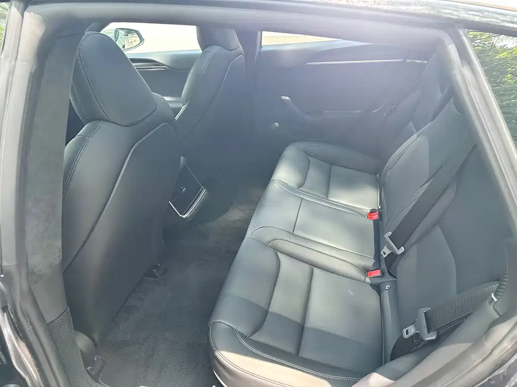 Tesla Model S 2023 Plaid