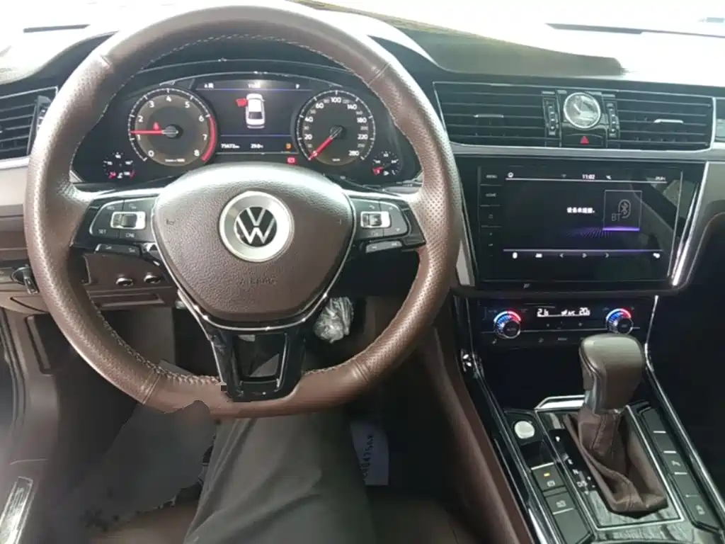 Volkswagen Phideon — миниатюра 11
