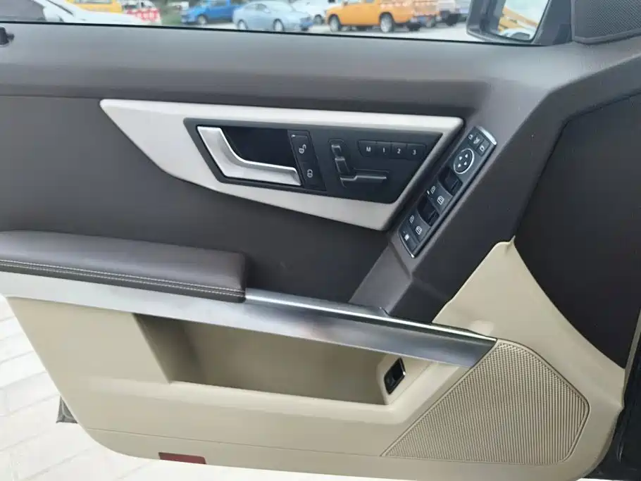 Mercedes-Benz GLK-Class — миниатюра 7
