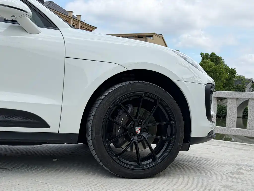 Porsche Macan — миниатюра 21
