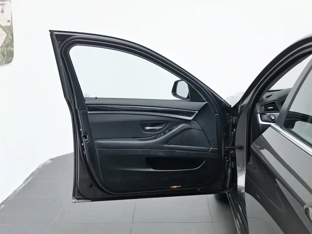 BMW 5 Series 5 2012 523Li Luxury