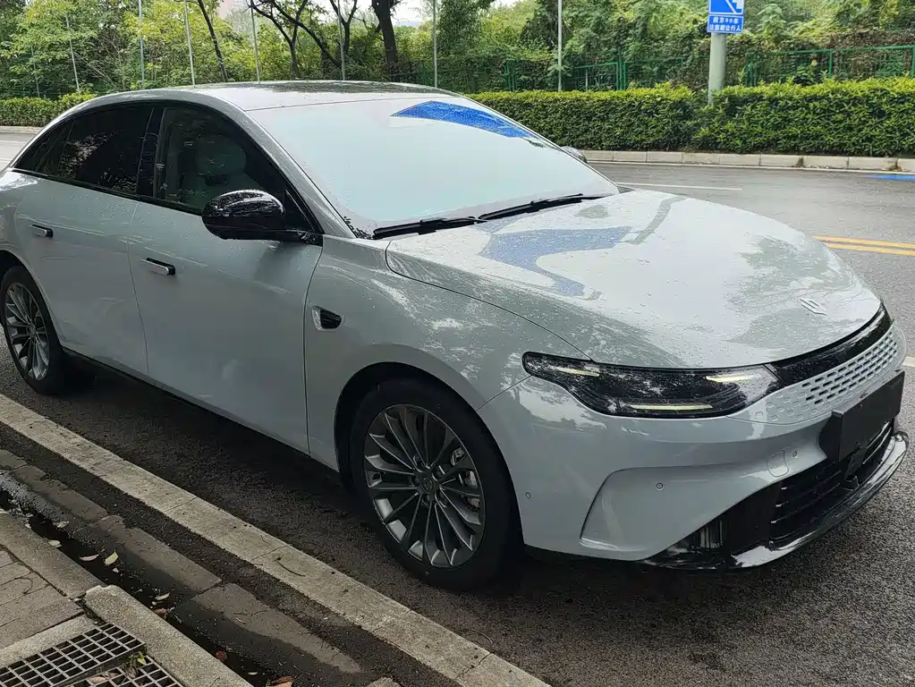Leapmotor Leapmotor C01 — миниатюра 3