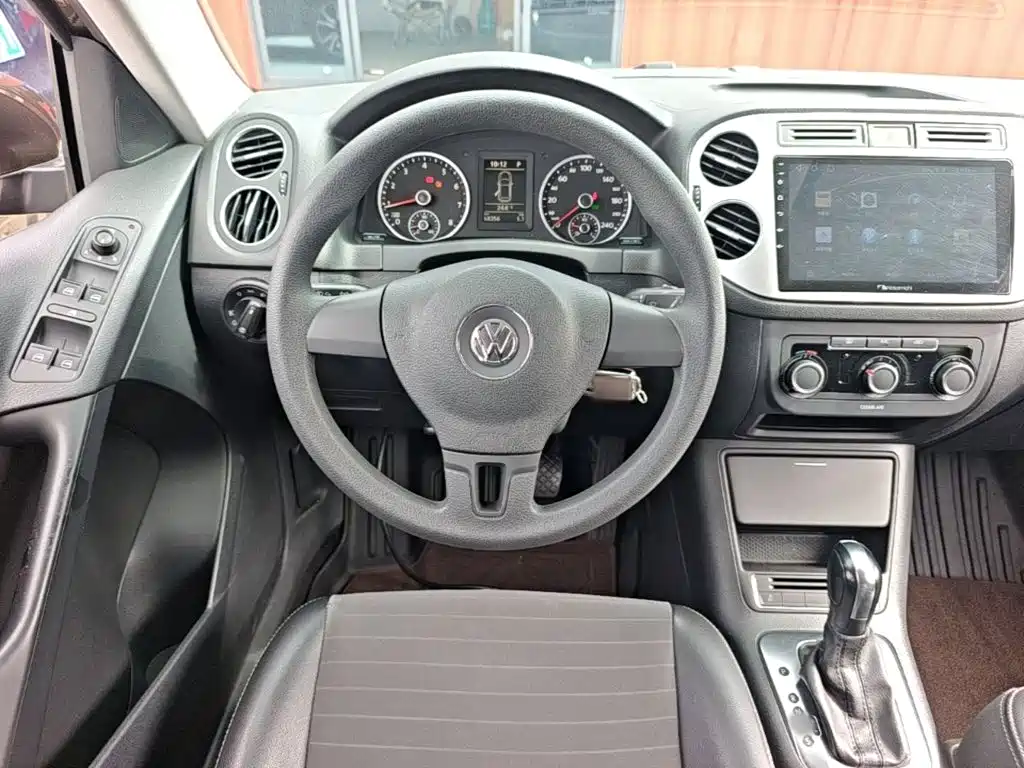 Volkswagen Tiguan — миниатюра 11