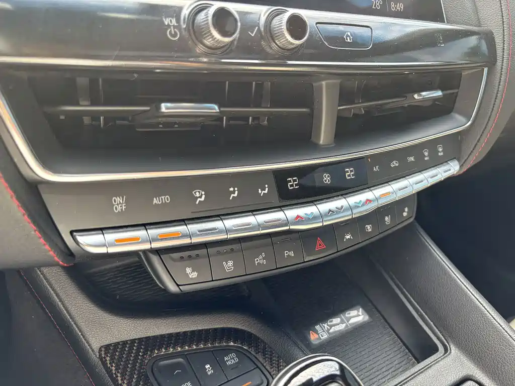 Cadillac CT5 — миниатюра 21