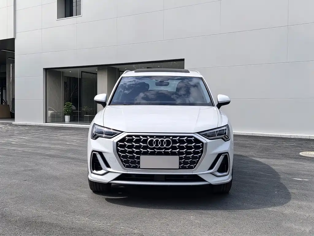 Audi Q3 — миниатюра 3