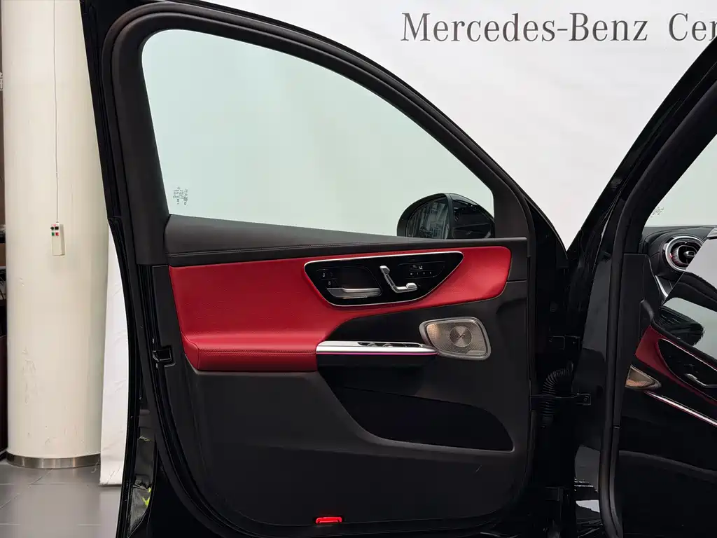 Mercedes-Benz GLC AMG — миниатюра 7