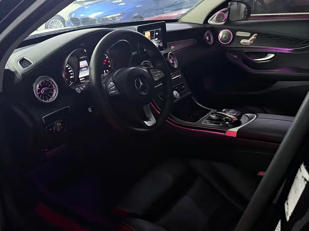 Mercedes-Benz C-Class — миниатюра 10