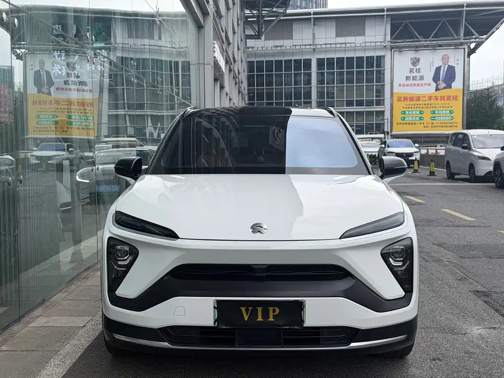NIO ES6 — миниатюра 2