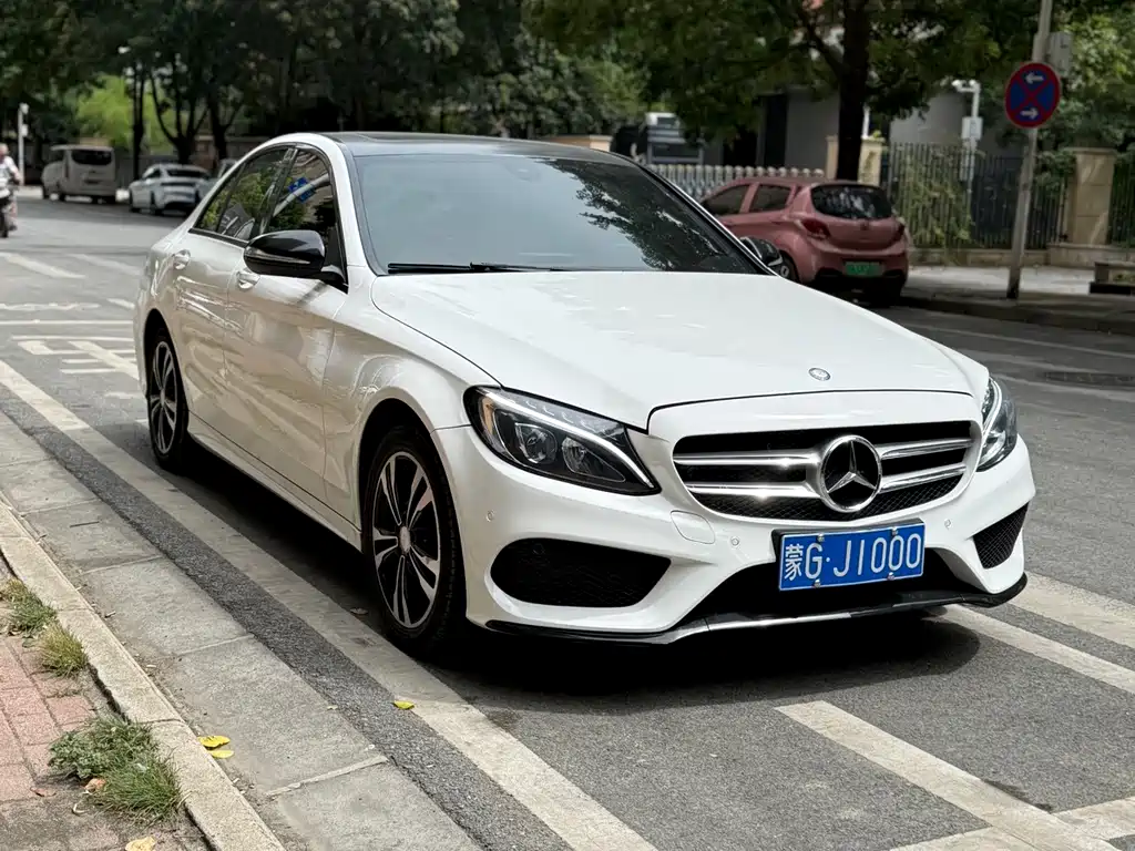 Mercedes-Benz C-Class — миниатюра 3