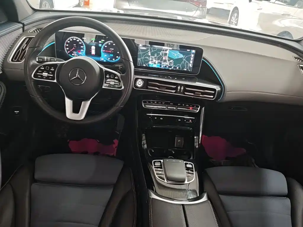 Mercedes-Benz EQC — миниатюра 10