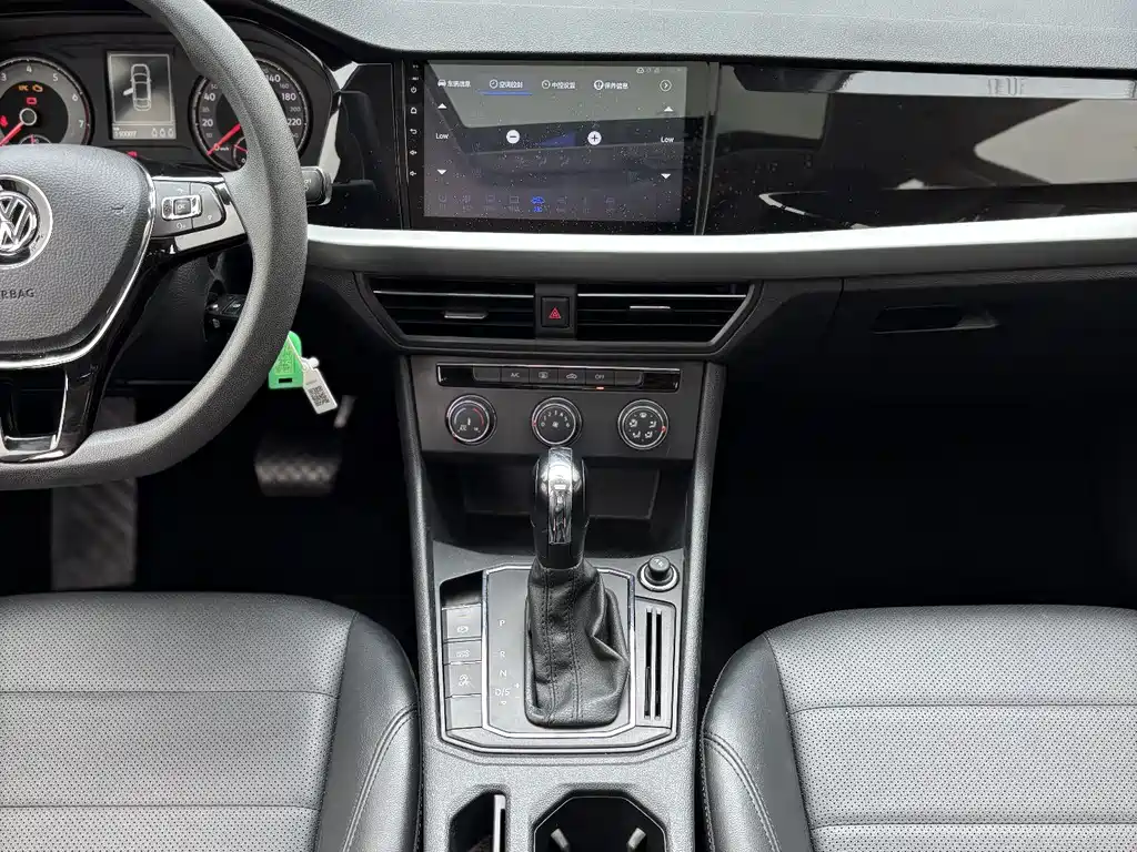 Volkswagen Lavida — миниатюра 12
