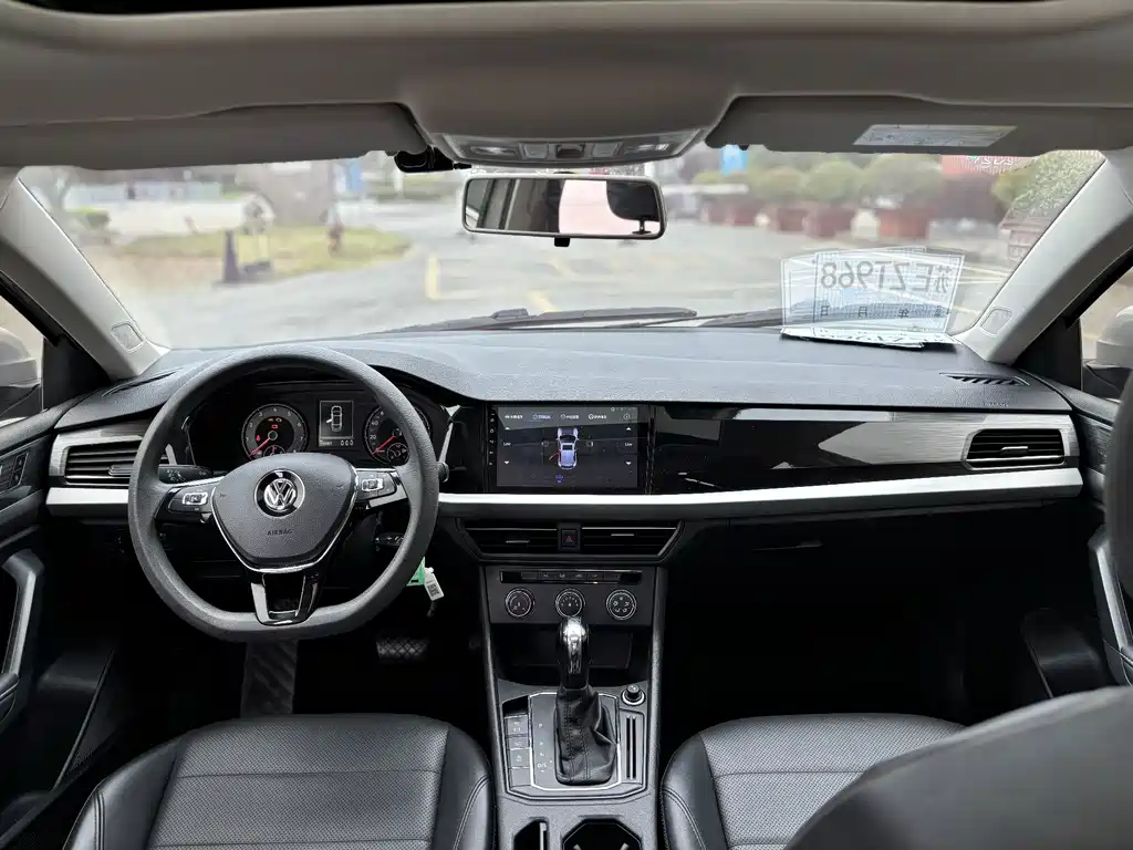 Volkswagen Lavida — миниатюра 9