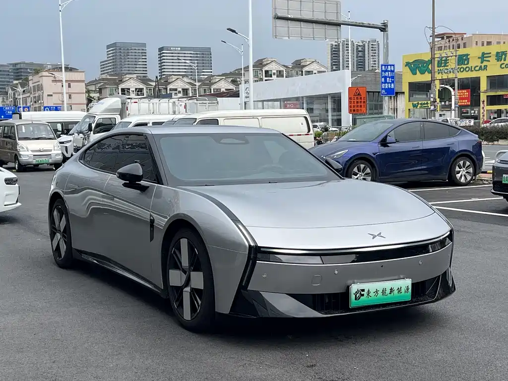 XPeng P7 — миниатюра 4