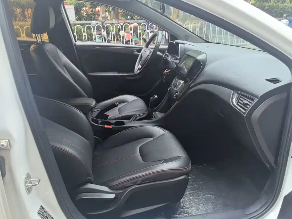 Chery Arrizo 5 — миниатюра 25