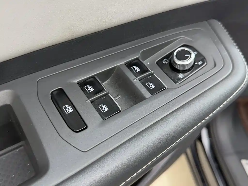 Volkswagen Teramont — миниатюра 18