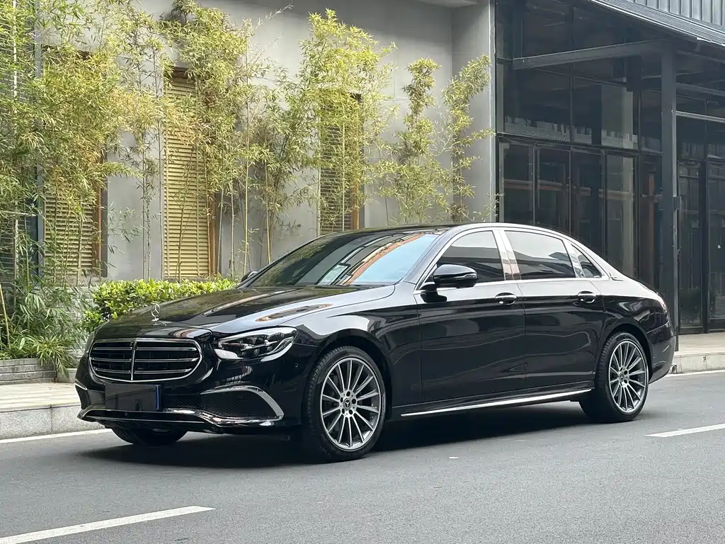Mercedes-Benz E-Class 2021