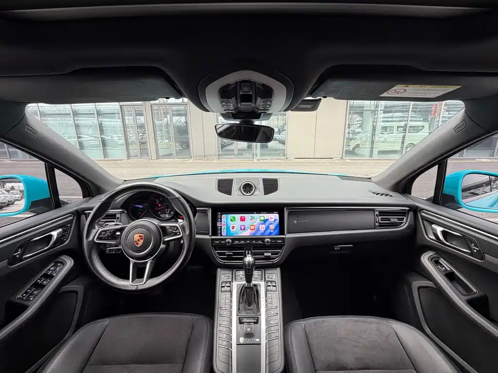 Porsche Macan — миниатюра 12
