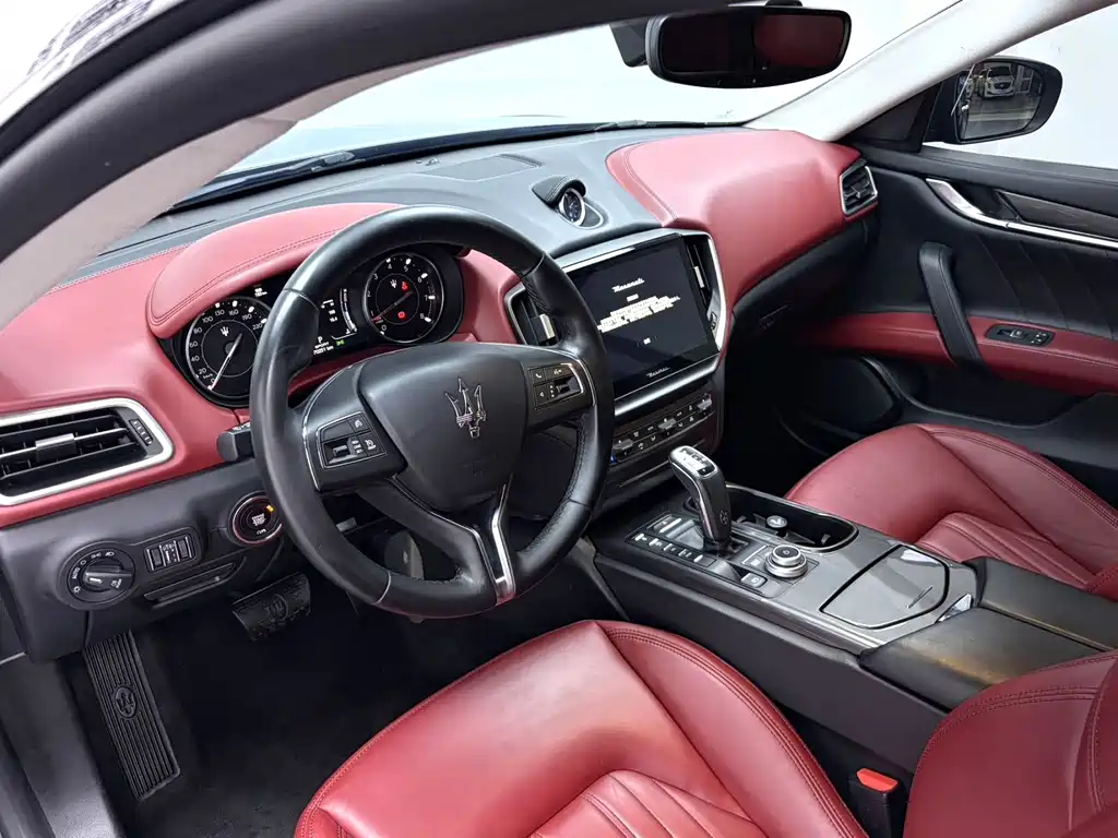 Maserati Ghibli — миниатюра 7