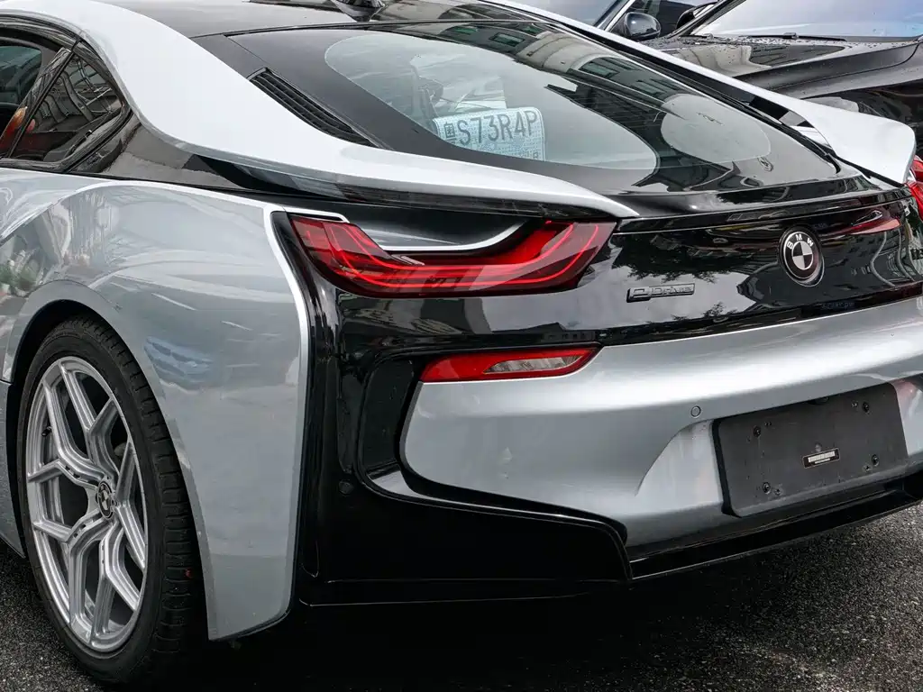 BMW i8 — миниатюра 15