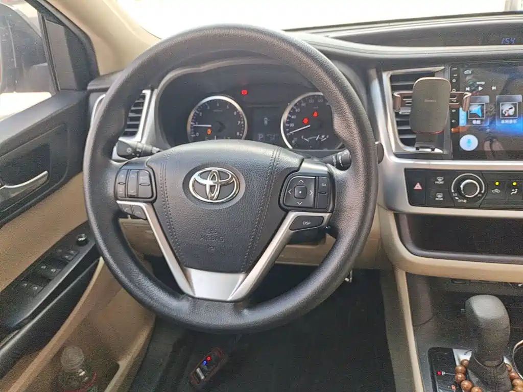 Toyota Highlander — миниатюра 11