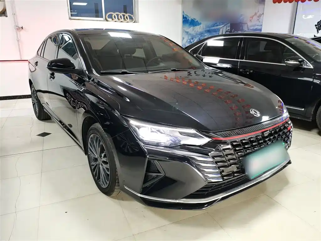 DONGFENG YI HYUN MAX