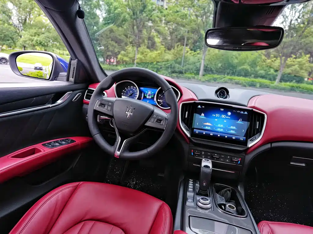 Maserati Ghibli — миниатюра 11