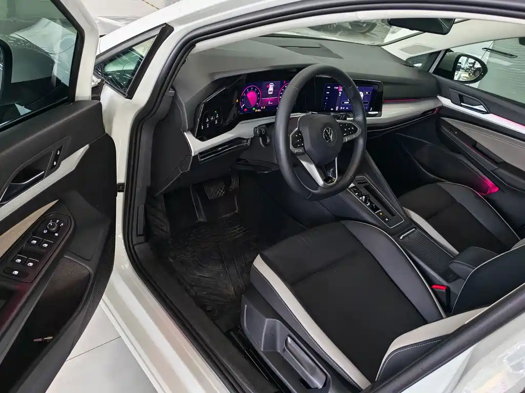 Volkswagen Golf — миниатюра 10