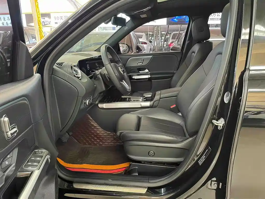 Mercedes-Benz GLB 2023 GLB 220