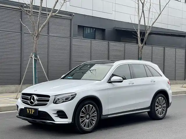 MERCEDES-BENZ GLC