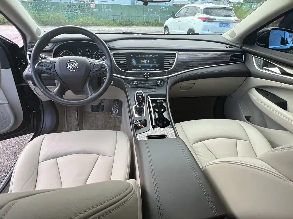 Buick LaCrosse — миниатюра 5