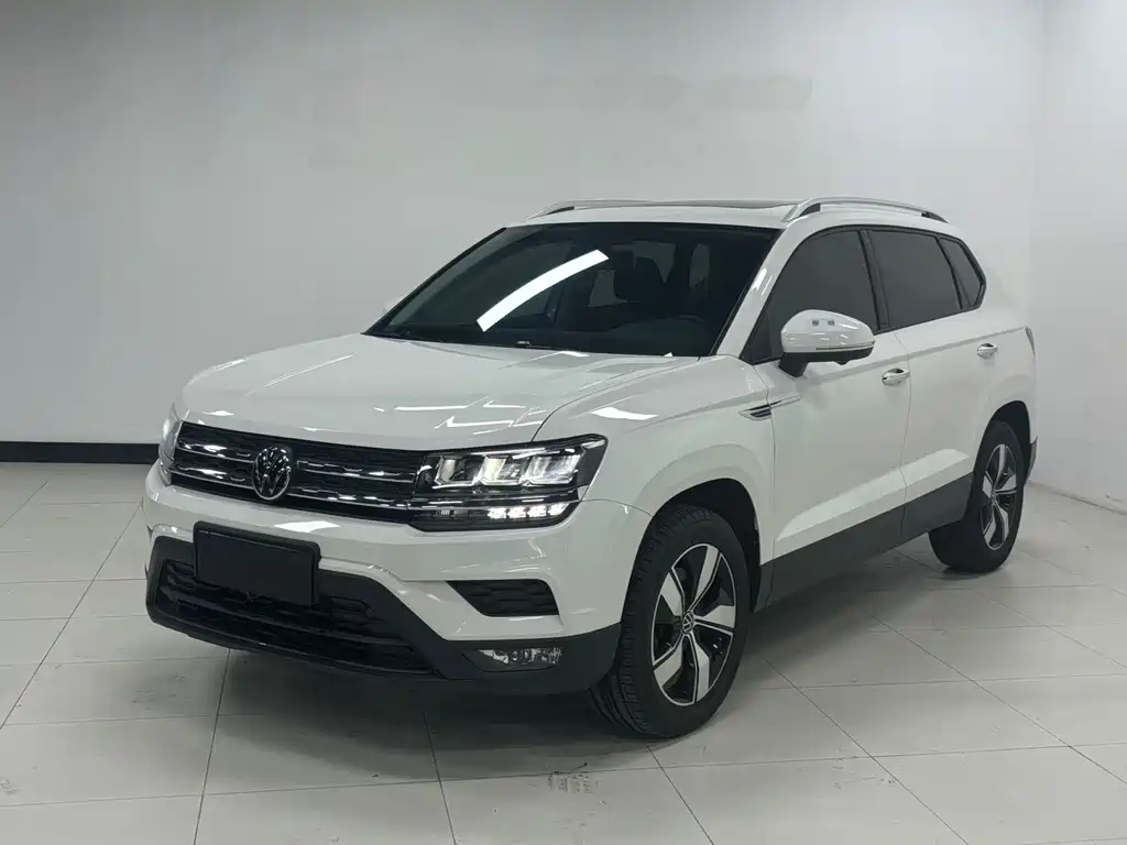 Volkswagen Tharu