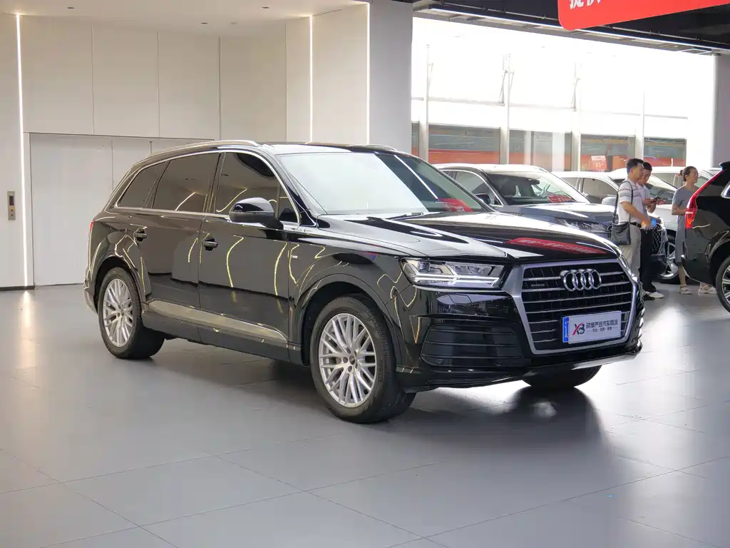 Audi Q7 — миниатюра 4