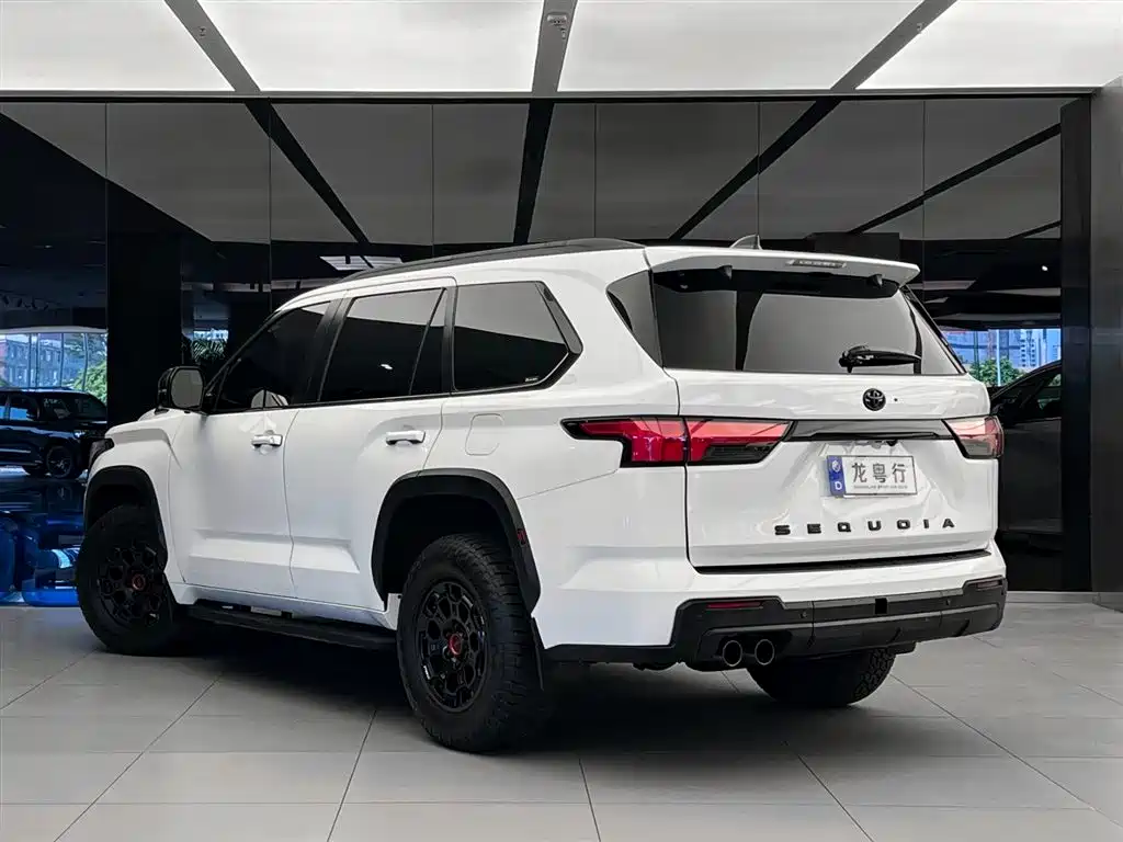 Toyota Sequoia 2024 3.5T TRD