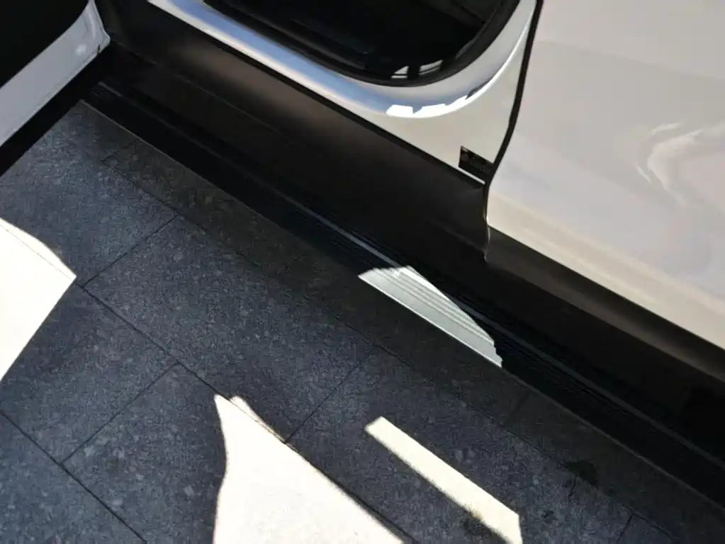 Land Rover Discovery — миниатюра 12