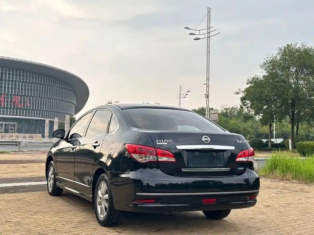 Nissan Sylphy — миниатюра 6