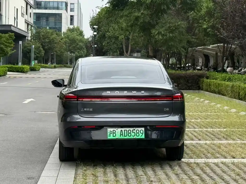 Roewe D6 — миниатюра 5