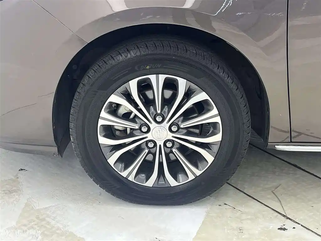 Buick GL8 2023 Comfort